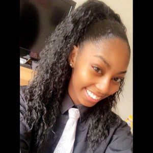 Meet your Posher, Shayla